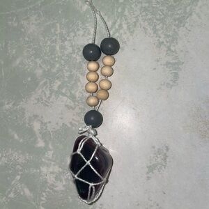 Crystal holder necklace
